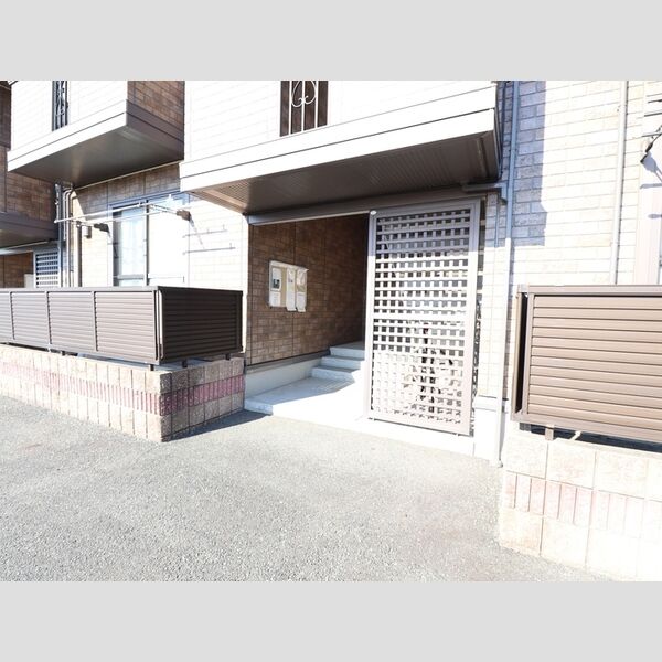 エントランス (エントランス)