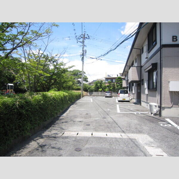 駐車場 (駐車場)