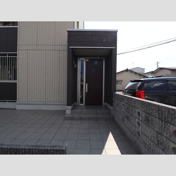 エントランス (エントランス)