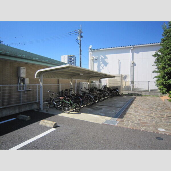 現地周辺 (サイクルポート)