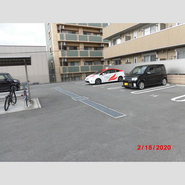 駐車場 (駐車場)