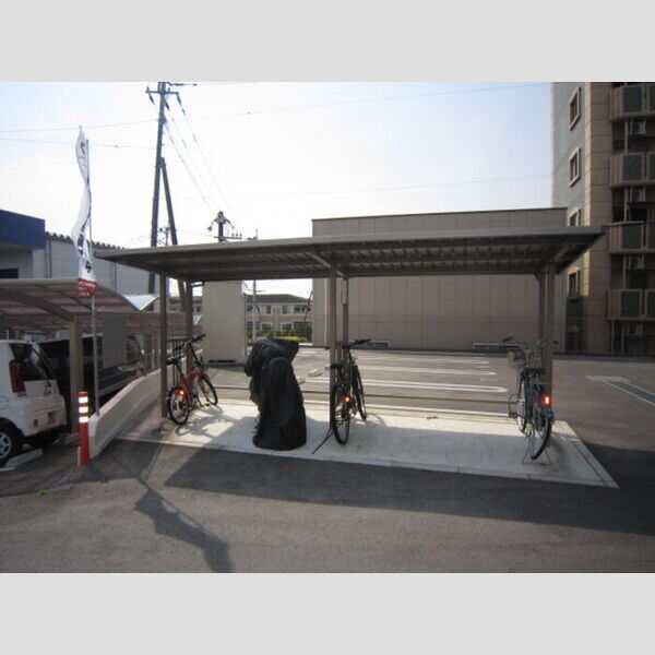 現地周辺 (サイクルポート)