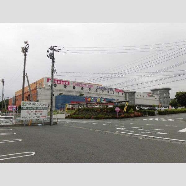 現地周辺 (ゆめタウンサンピアン 1433m)