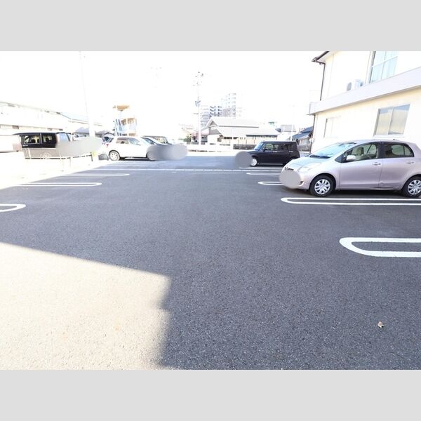 駐車場 (駐車場)