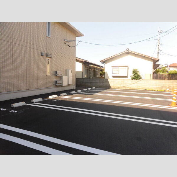 駐車場 (駐車場)