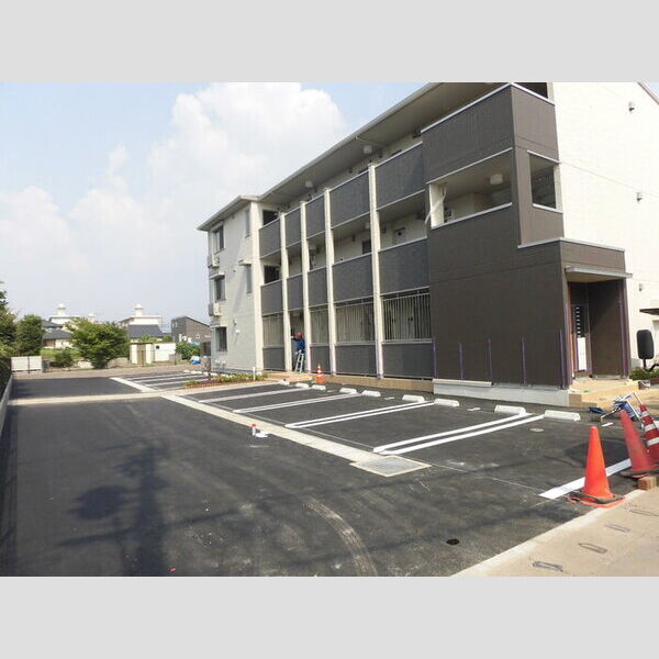 駐車場 (駐車場)