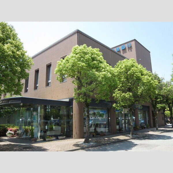 現地周辺 (肥後銀行松橋支店まで764m)