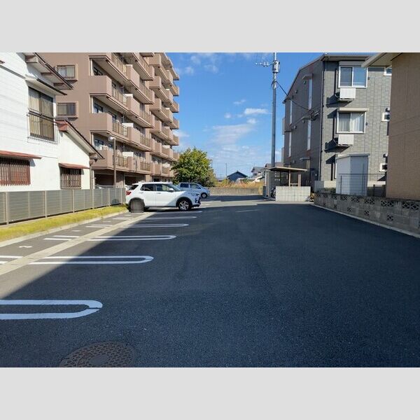 駐車場 (駐車場)