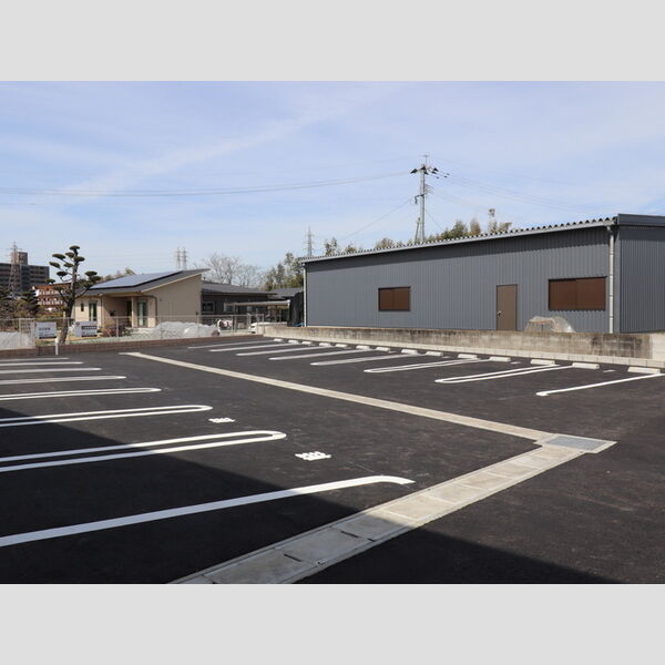 駐車場 (駐車場)