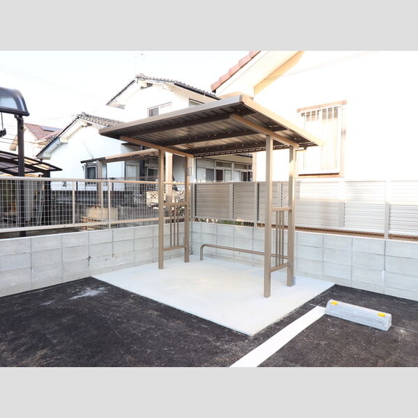 現地周辺 (ウィステリア江津駐輪場)