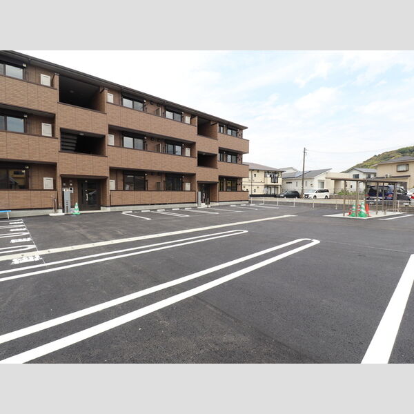 駐車場 (駐車場)