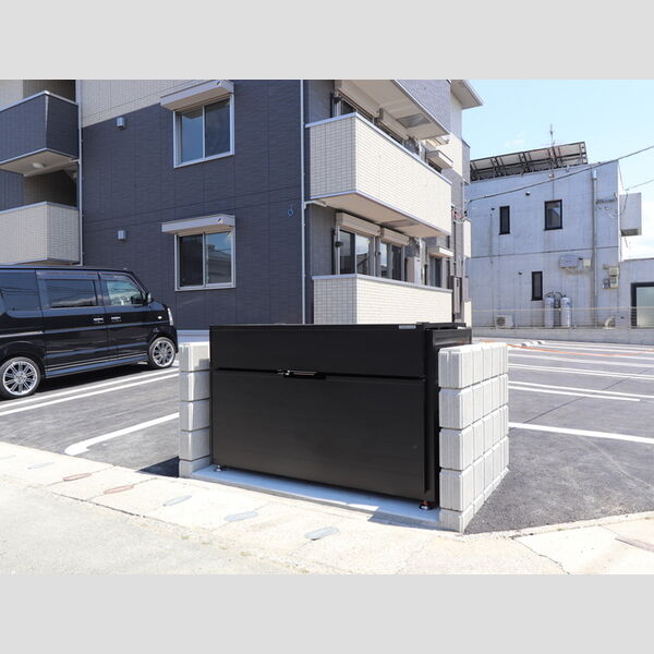 現地周辺 (ベルマーレ　ゴミ置場)