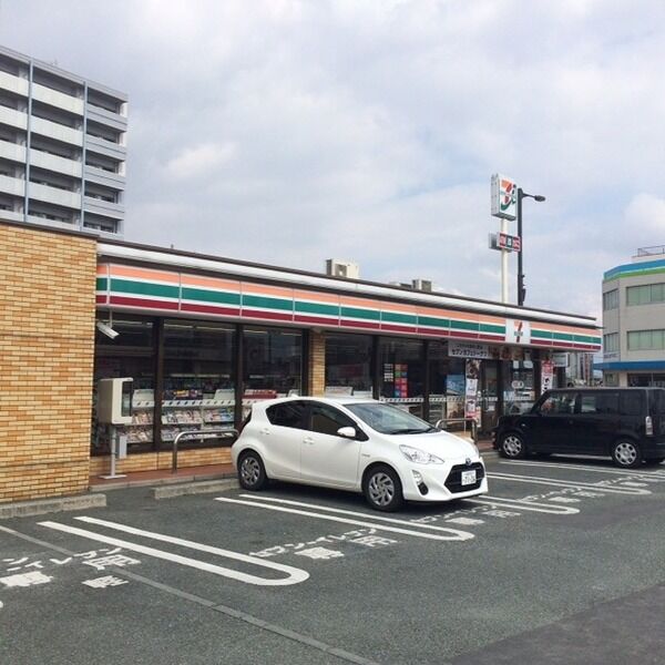 現地周辺 (セブンイレブン熊本上近見店(456m))
