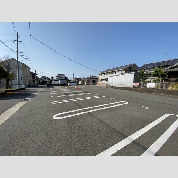 駐車場 (駐車場)