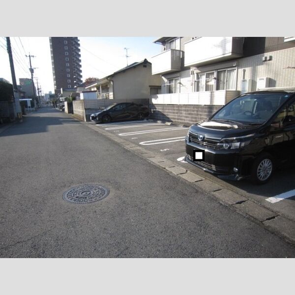 駐車場 (駐車場)