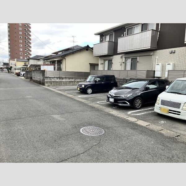 駐車場 (駐車場)