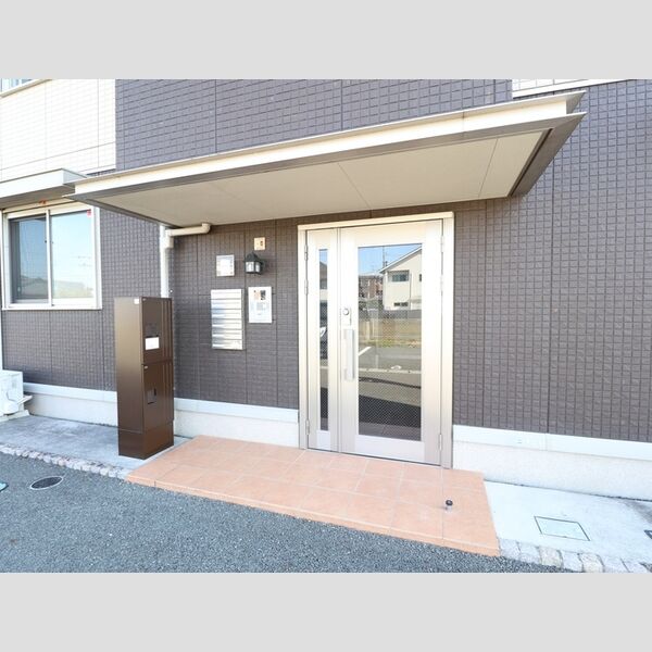 エントランス (エントランス)