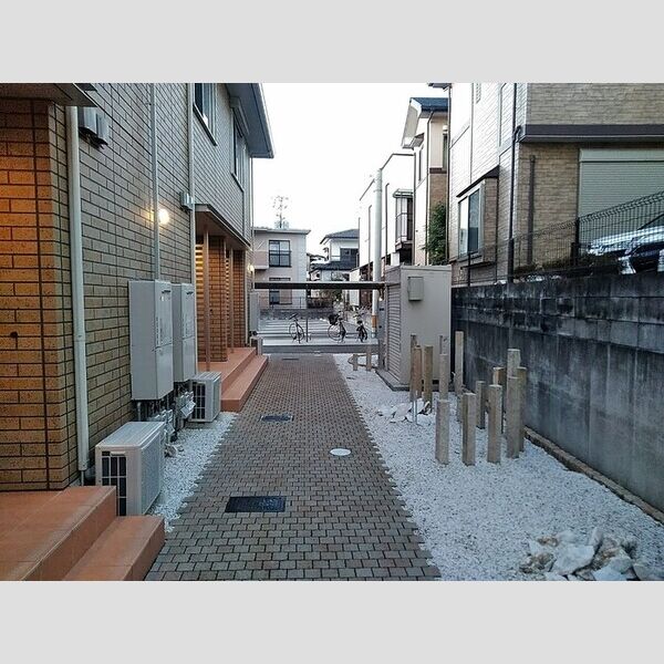 現地周辺 (シャルム花立　その他共有部分)