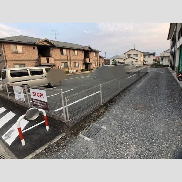 駐車場 (駐車場)