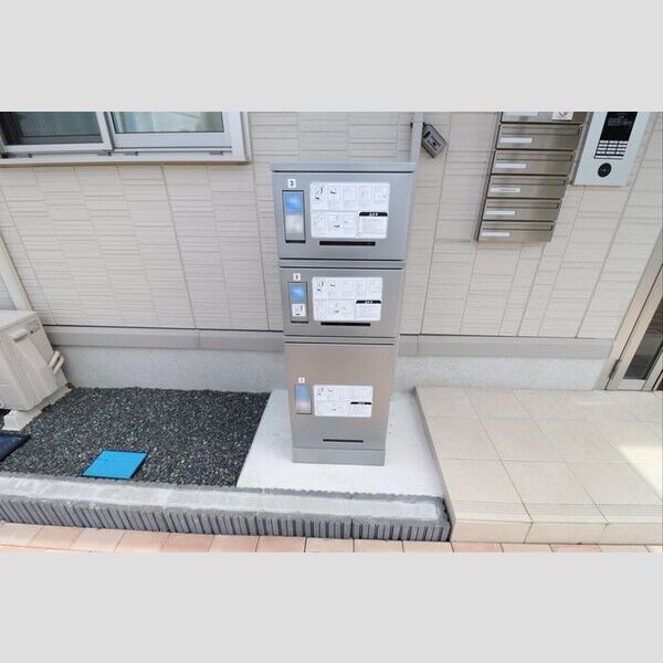 現地周辺 (宅配ボックス)