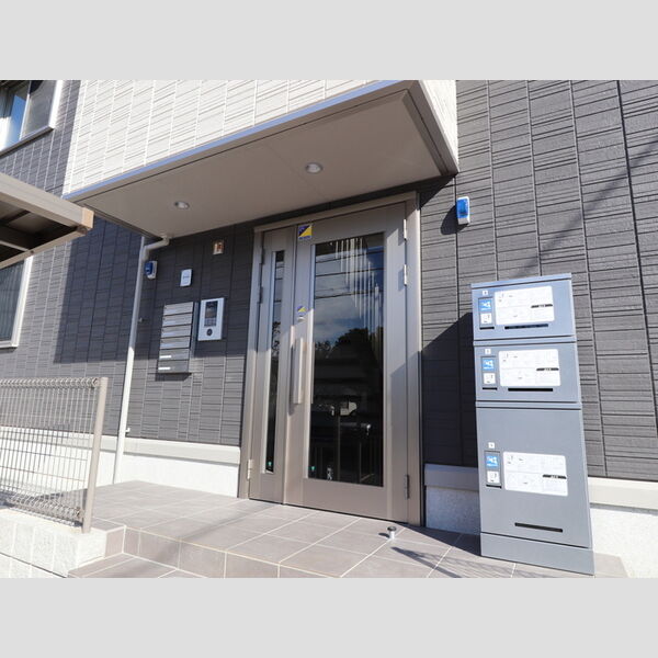 エントランス (エントランス)