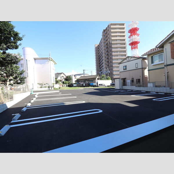 駐車場 (駐車場)