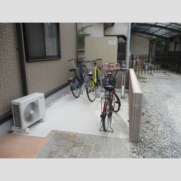 現地周辺 (サイクルポート)