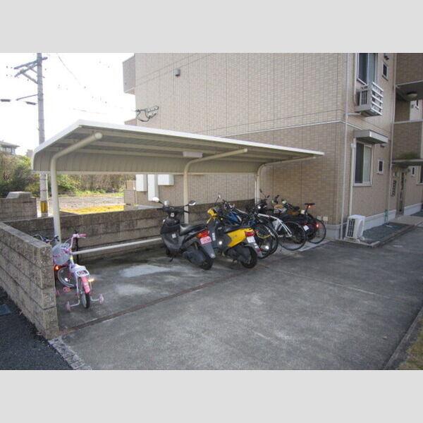 現地周辺 (サイクルポート)