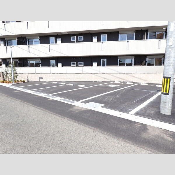 駐車場 (駐車場)