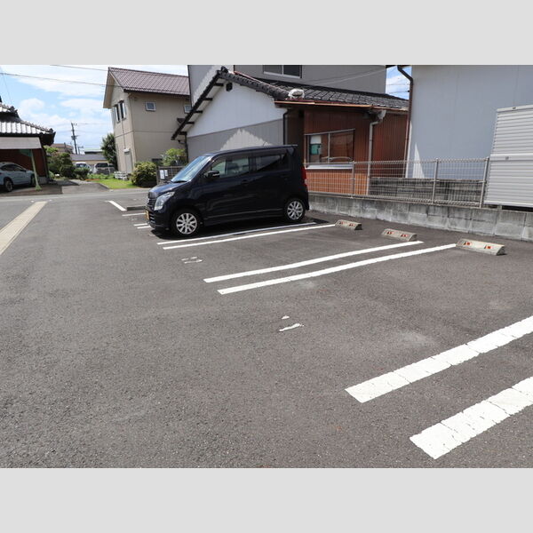 駐車場 (駐車場)