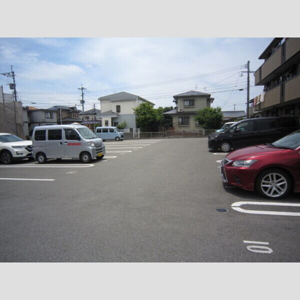 駐車場 (駐車場)