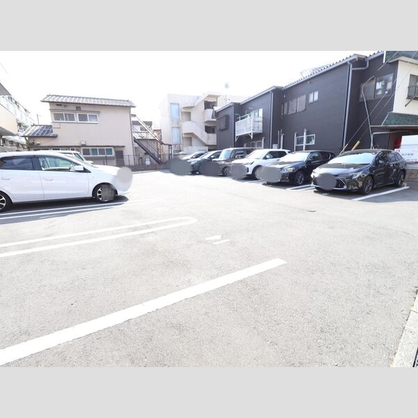 駐車場 (駐車場)