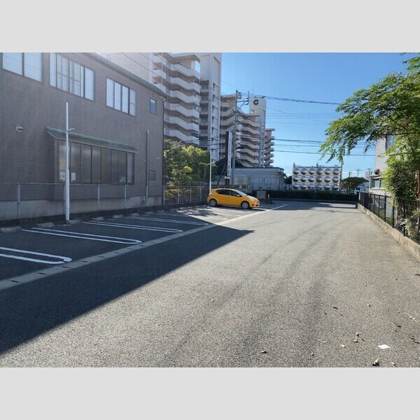 駐車場 (駐車場)