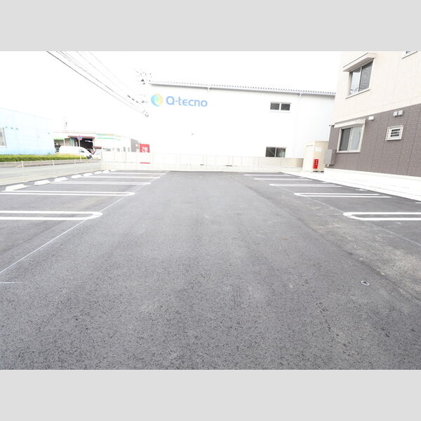 駐車場 (駐車場)