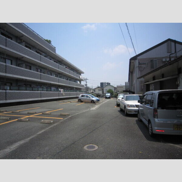 駐車場 (駐車場)