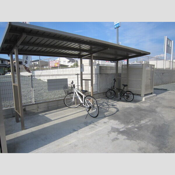 現地周辺 (サイクルポート)