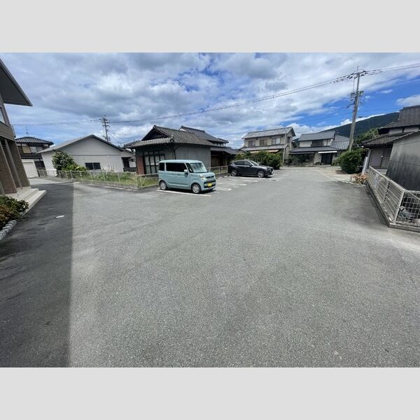 駐車場 (駐車場)