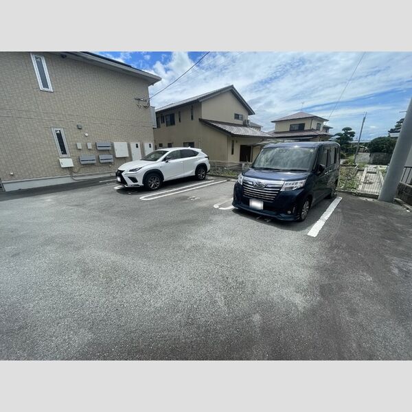 駐車場 (駐車場)