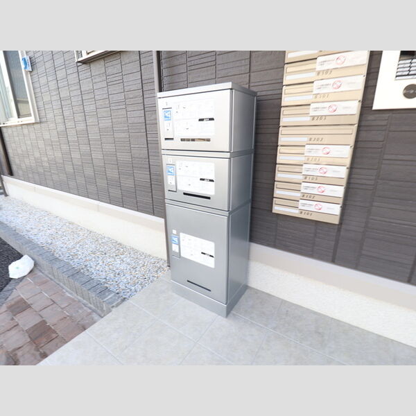 現地周辺 (宅配ボックス)