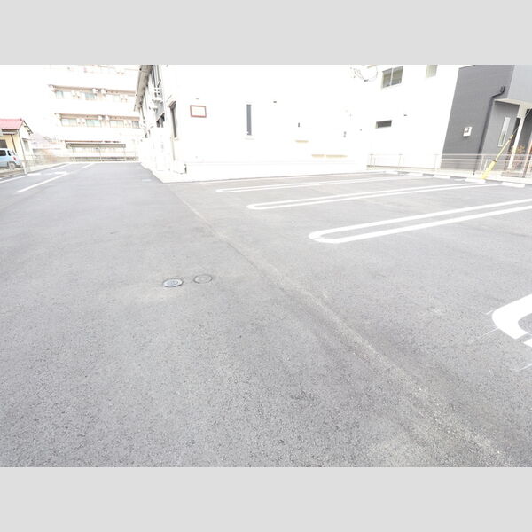 駐車場 (駐車場)
