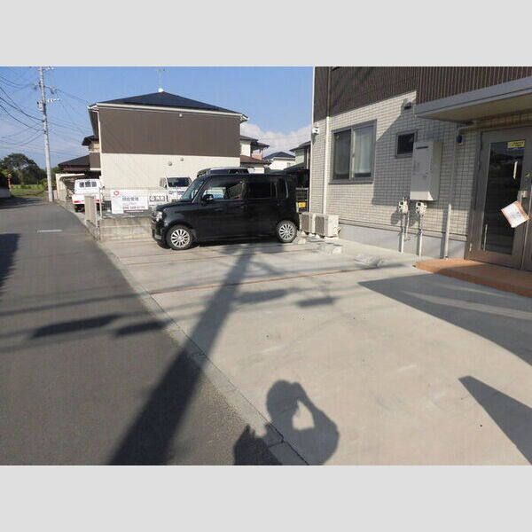 駐車場 (駐車場)