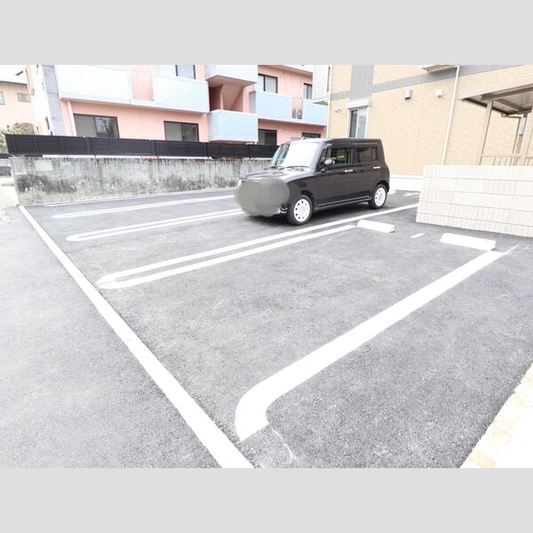 駐車場 (駐車場)