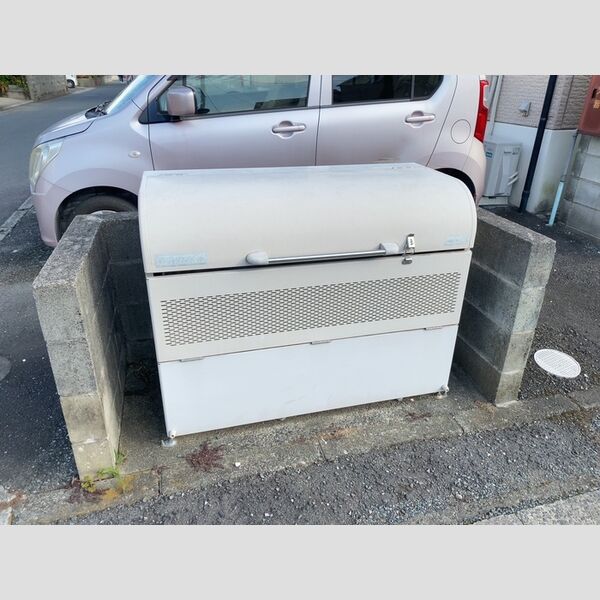 現地周辺 (ゴミ置き場)