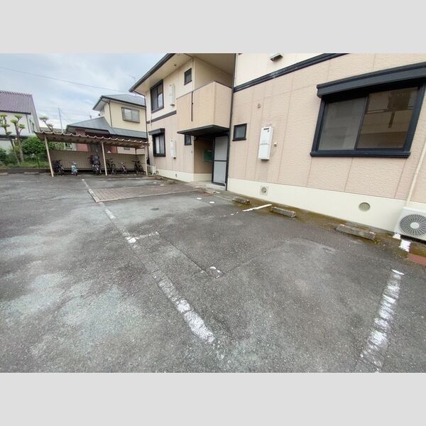 駐車場 (駐車場)