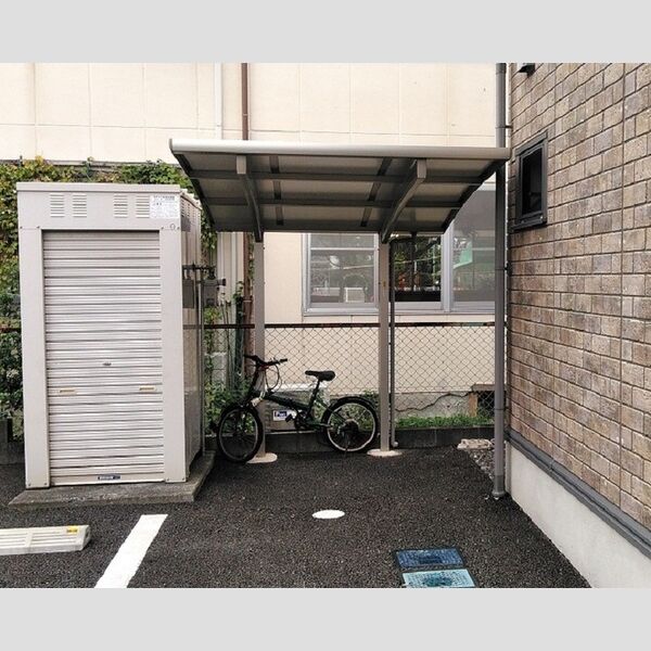 現地周辺 (サイクルポート)