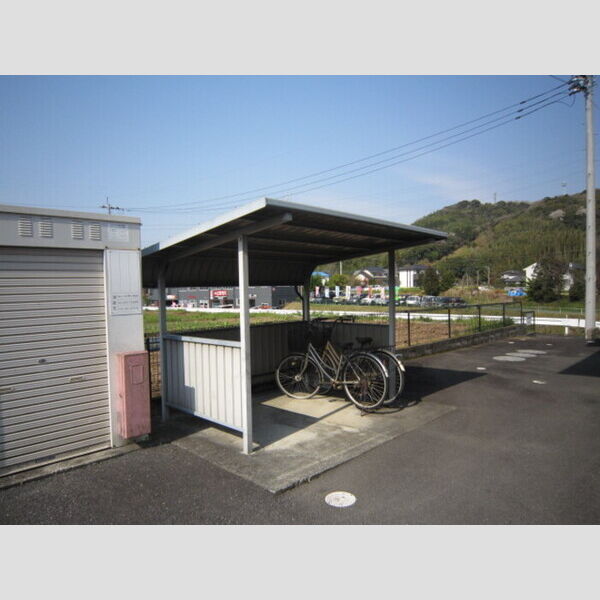 現地周辺 (サイクルポート)