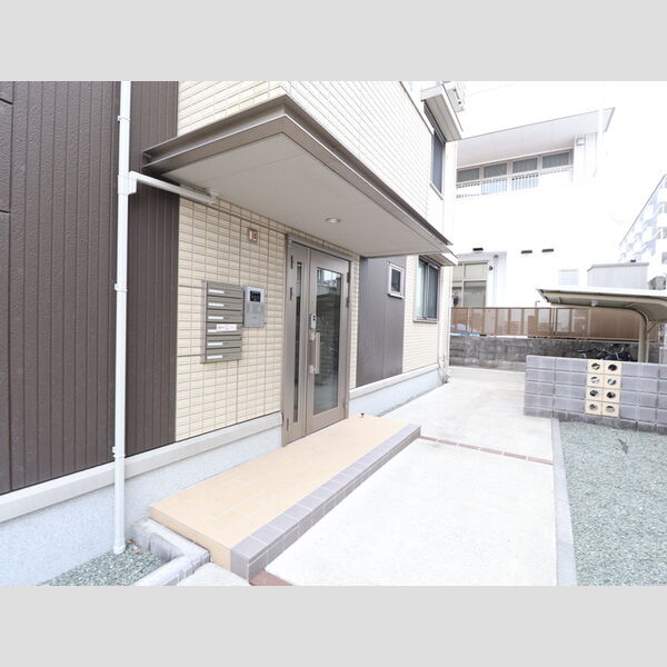 エントランス (エントランス)