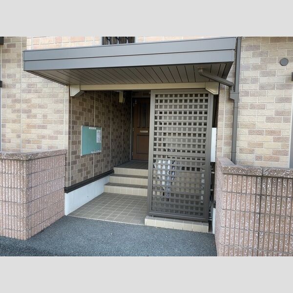 エントランス (エントランス)