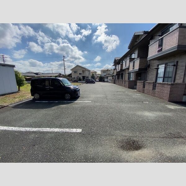 駐車場 (駐車場)