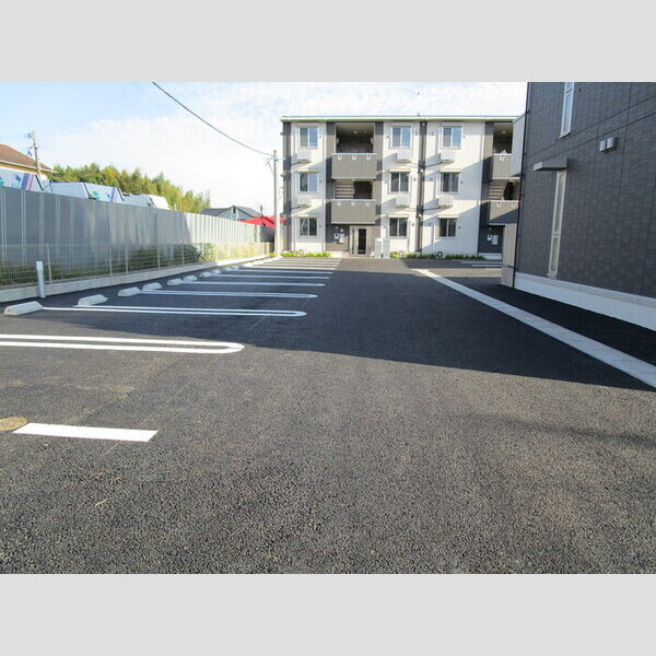 駐車場 (駐車場)